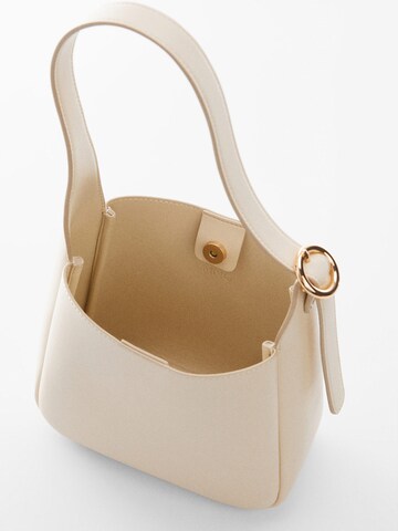 MANGO Schultertasche 'SALVA' in Beige