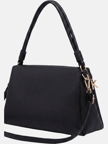 Borsa a mano 'Borsa a mano Kassandra Luxette poliestere chiusura zip' di Kassandra in nero