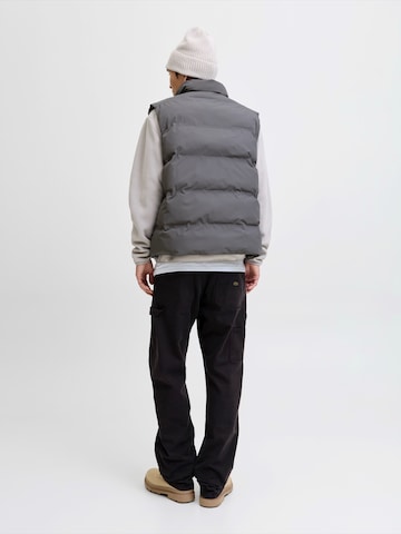 JACK & JONES Vest 'JJESOHO' in Grey