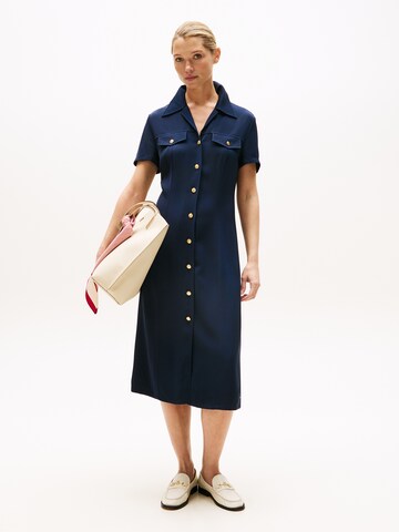 TOMMY HILFIGER - Vestido camisero en azul: frente