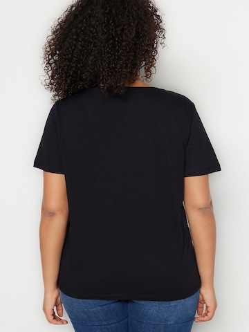 T-shirt Trendyol Curve en noir