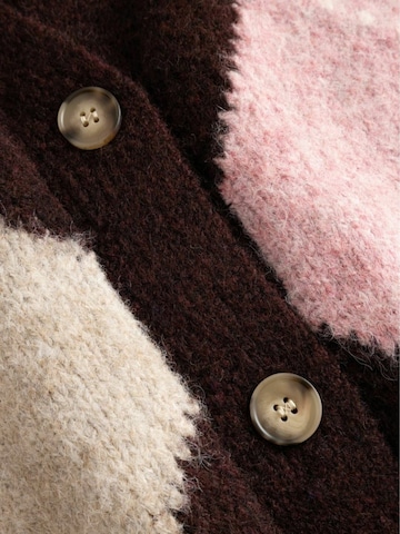 Noella Neuletakki ' N-Laiana Knit Cardigan ' värissä monivärinen