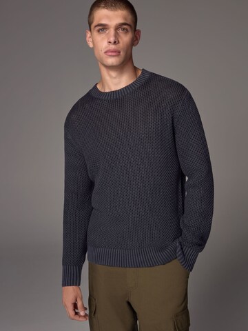 Next Sweter w kolorze szary