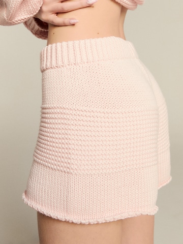 regular Pantaloni 'Gemma' di LENI KLUM x ABOUT YOU in rosa