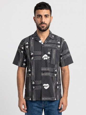 Carhartt WIP Comfort fit Overhemd 'S/S Heart Bandana Shirt Heart Bandana Print, Black' in Zwart