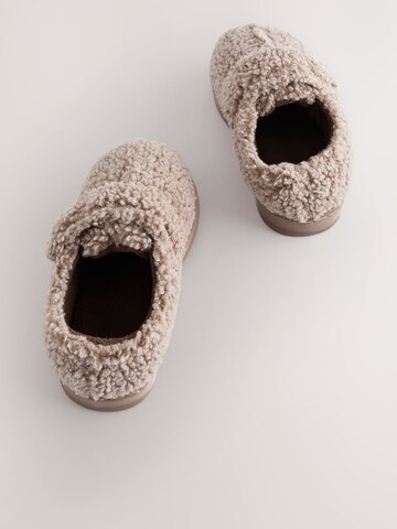 Next Huisschoenen in Beige