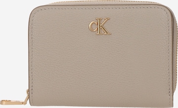 Calvin Klein Jeans Wallet in Brown: front