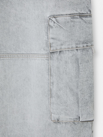 Loosefit Jeans cargo di Pull&Bear in grigio