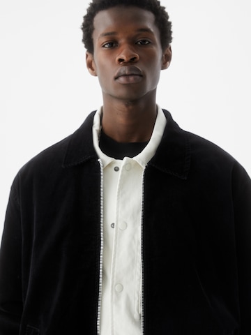 Geacă de primăvară-toamnă de la Pull&Bear pe negru