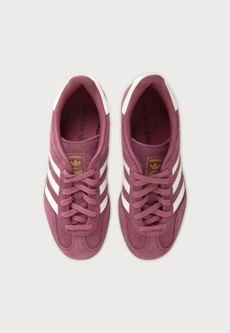 ADIDAS ORIGINALS Sneakersy niskie 'Gazelle' w kolorze czerwony
