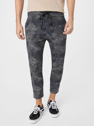 DRYKORN Tapered Pants 'JEGER' in Grey: front