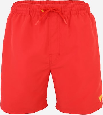 Șorturi de baie de la GUESS pe roșu: față