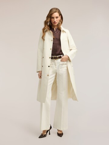 MOTIVI Winter coat in White