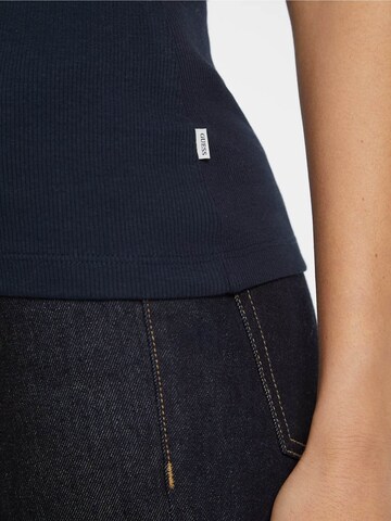 GUESS Top in Blue
