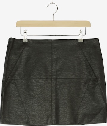 H&M Skirt in XL x Short in Black: front
