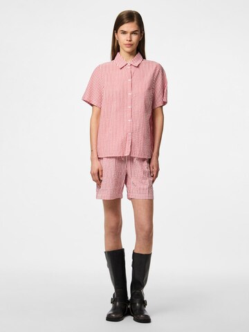 PIECES Regular Trousers 'PCSally' in Red
