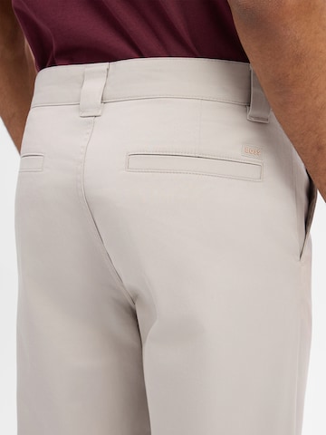 BOSS Regular Chino in Grijs