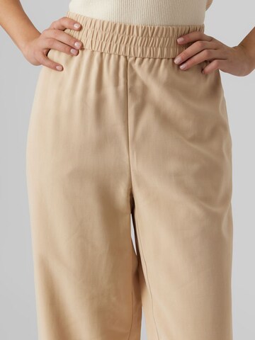 Wide leg Pantaloni 'Carmen' de la VERO MODA pe bej