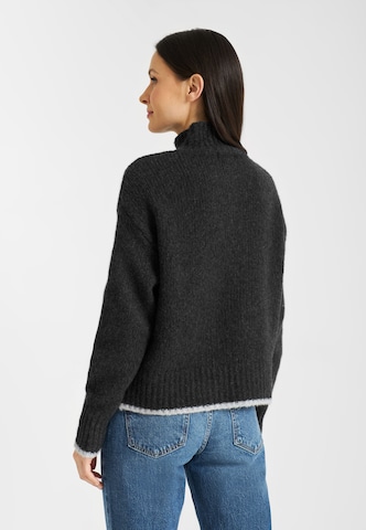 Frieda & Freddies NY Sweater in Grey