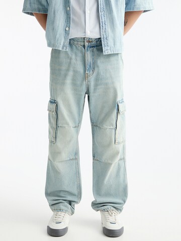 Loosefit Jeans cargo Pull&Bear en bleu : devant