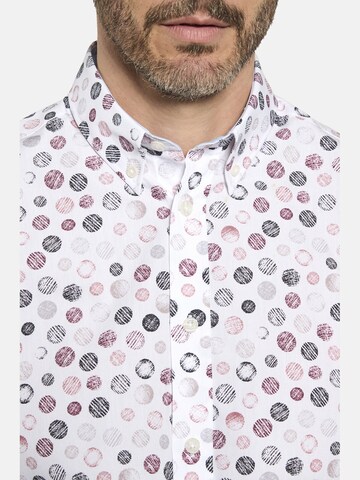 Coupe regular Chemise ' Marlitote ' BABISTA en blanc