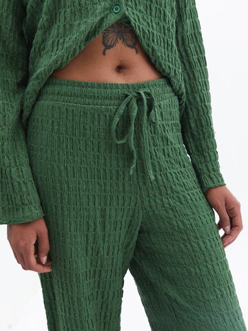 OXXO Wide leg Trousers in Green