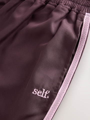 Wide leg Pantaloni de la self. pe maro