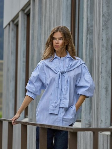 co'couture - Camiseta ' FioraCC ' en azul