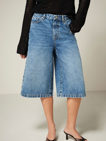 Next Wide leg Jeans in Blue: front