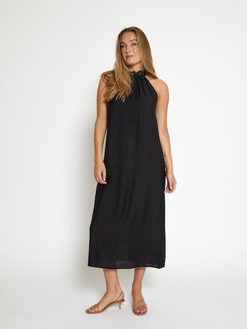 Peppercorn Coctailkjole 'Helen ' i sort: forside