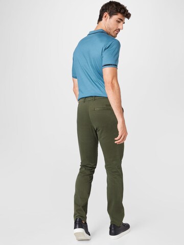 Slimfit Pantaloni eleganți 'SATEEN' de la Calvin Klein pe verde