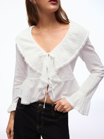 Camicia da donna di Bershka in bianco