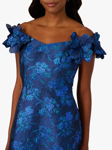 Adrianna Papell Avondjurk 'Floral Jacquard Gown' in Blauw