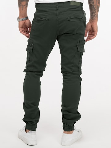 Rock Creek Tapered Cargo Pants in Green