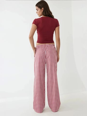 Hiccup - Perna larga Calças em vermelho