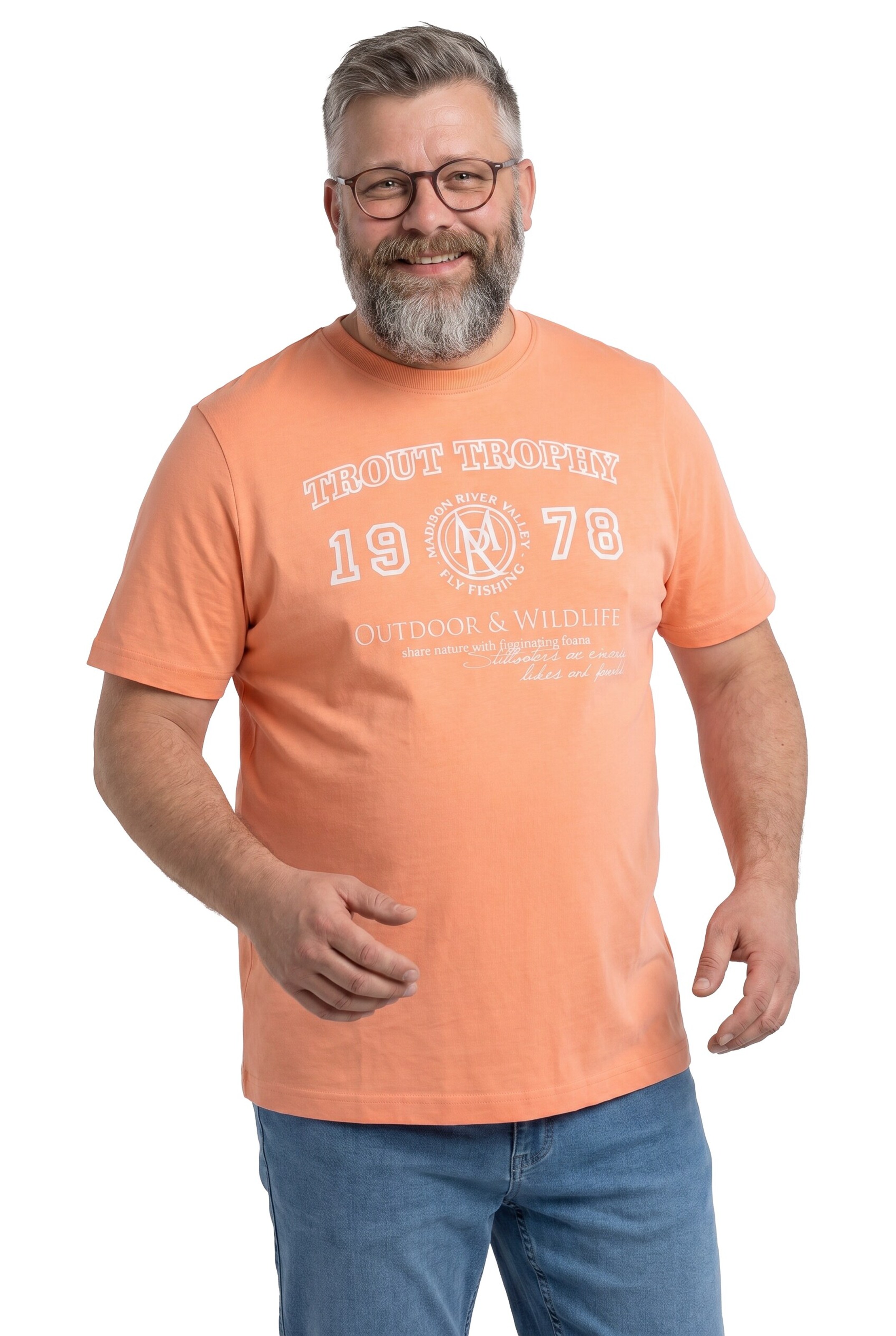 Men Plus Shirt in Orange: front