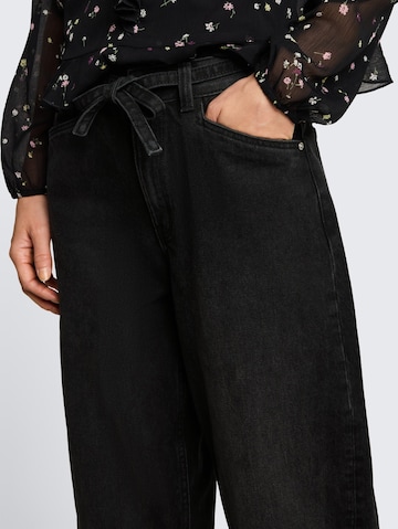 TOM TAILOR DENIM Barrel Jeans 'ADEA' in Schwarz