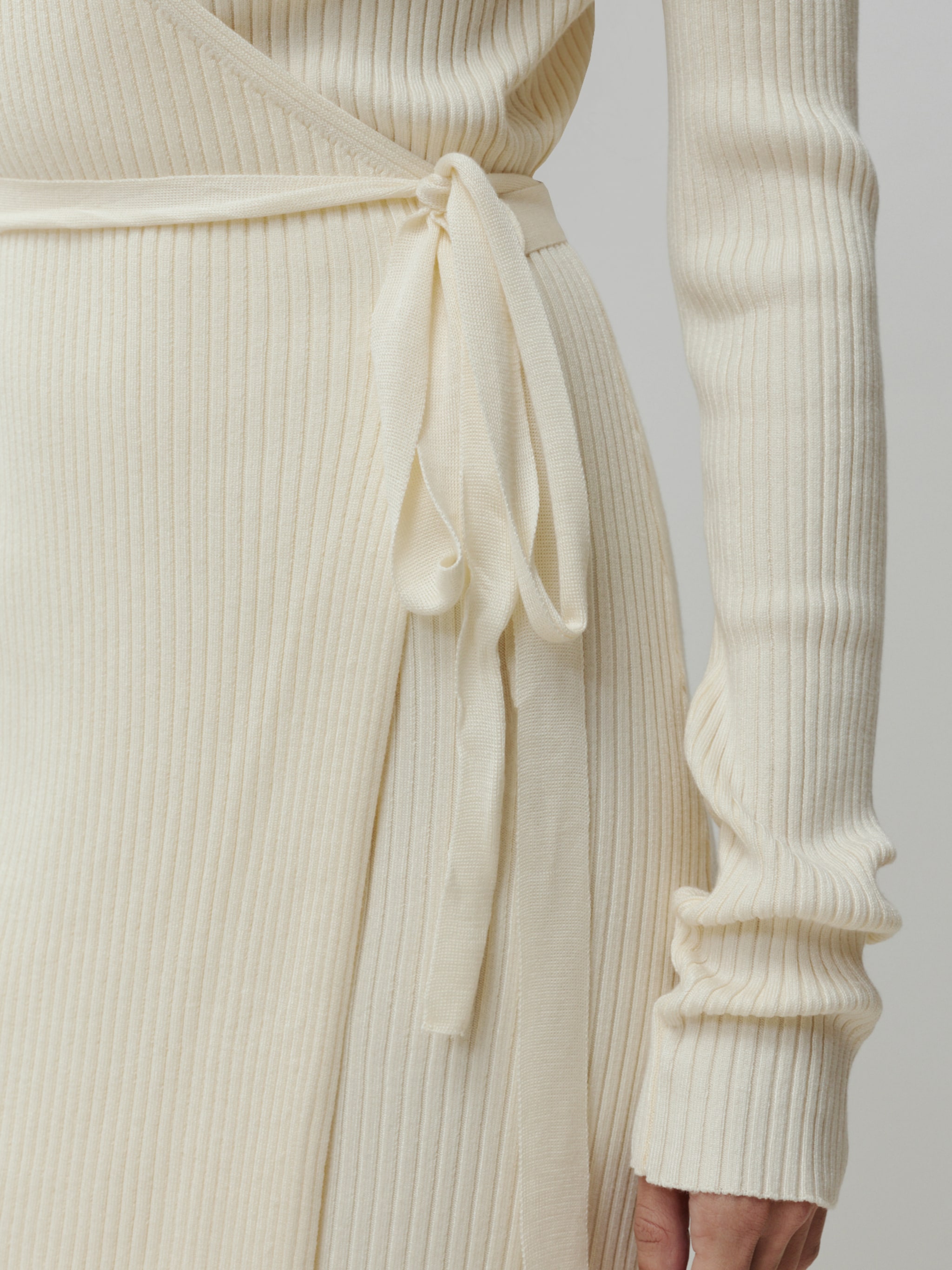 EDITED Produits Robe 'Bryanna' blanc naturel