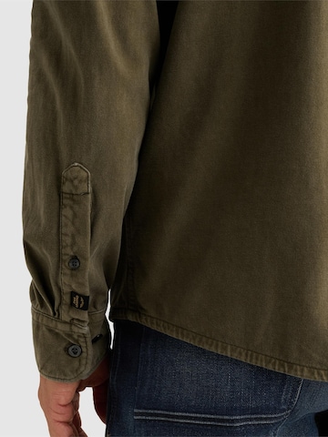 PME Legend Regular fit Overhemd 'Shirt with garment-dye wash and chest pocket' in Groen