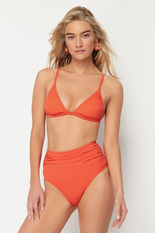raudona Trendyol Bikinio kelnaitės: priekis