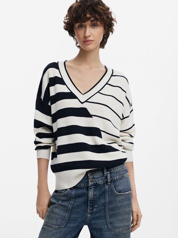 Desigual Trui in Wit: voorkant