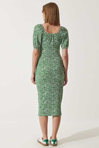 Robe Happiness İstanbul en vert