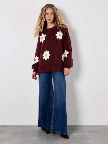 Apricot Trui in Rood: voorkant