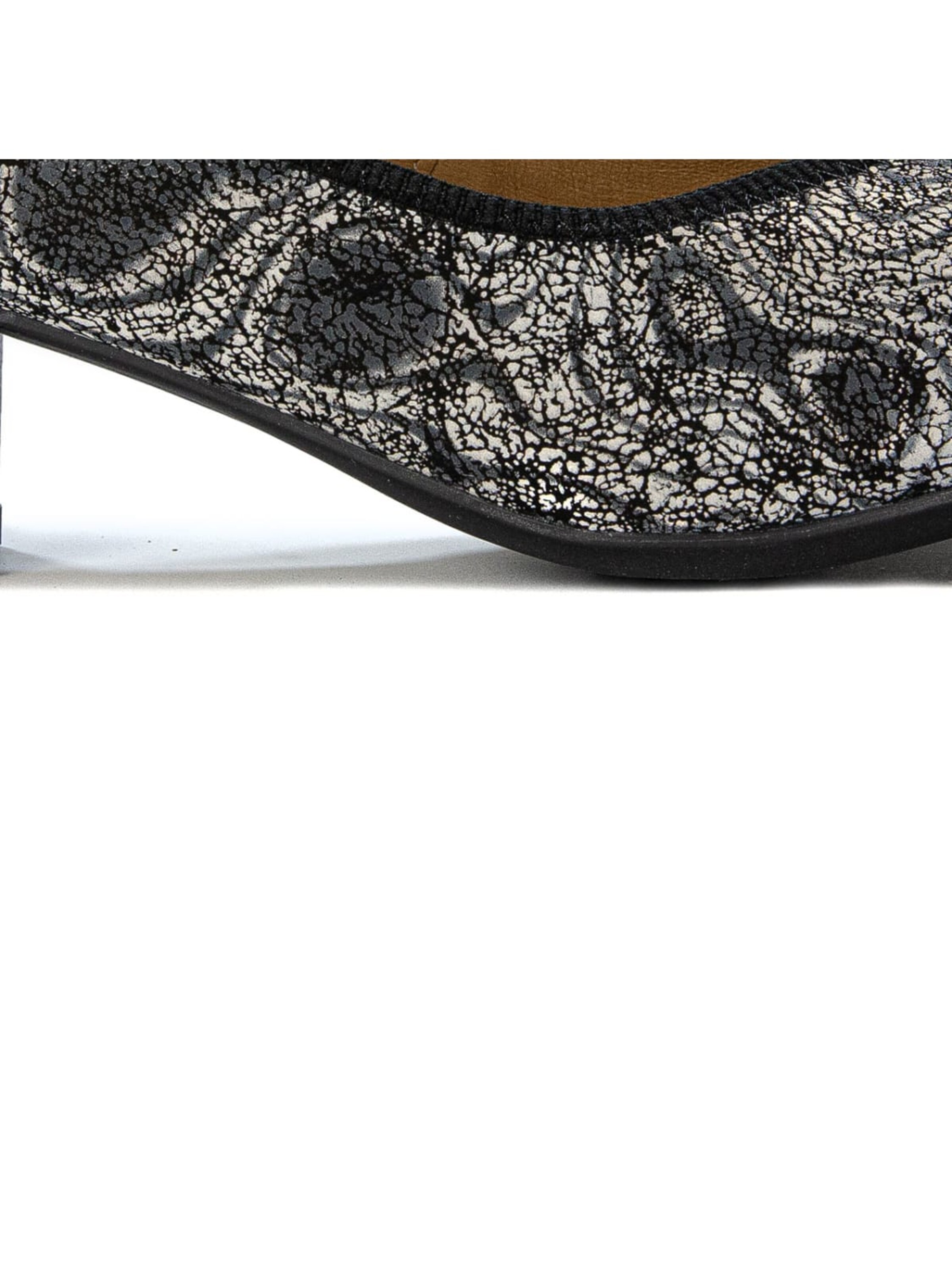 Maciejka Pumps '04802-44/00-1' in Black