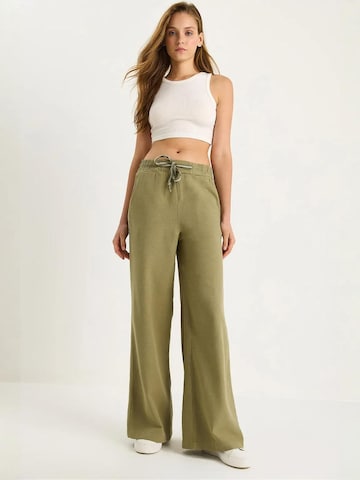 Pantalon Bianco Lucci en vert : devant