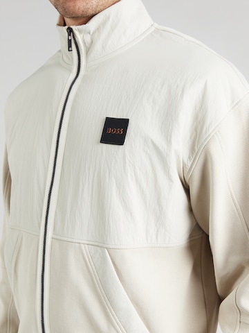 BOSS Orange Välikausitakki värissä beige