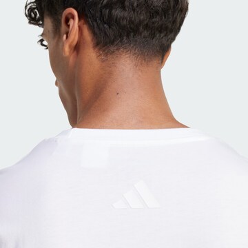ADIDAS SPORTSWEAR Функциональная футболка 'Dog Sock' в Белый
