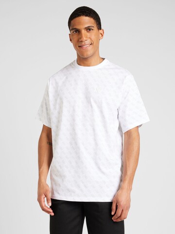 GUESS Λειτουργικό μπλουζάκι 'JESSEN' σε λευκό: μπροστά