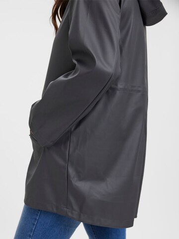 Vero Moda Curve Between-Season Jacket 'Malou' in Grey