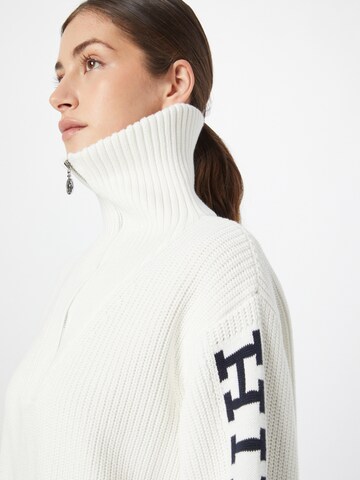 TOMMY HILFIGER Pullover in Weiß